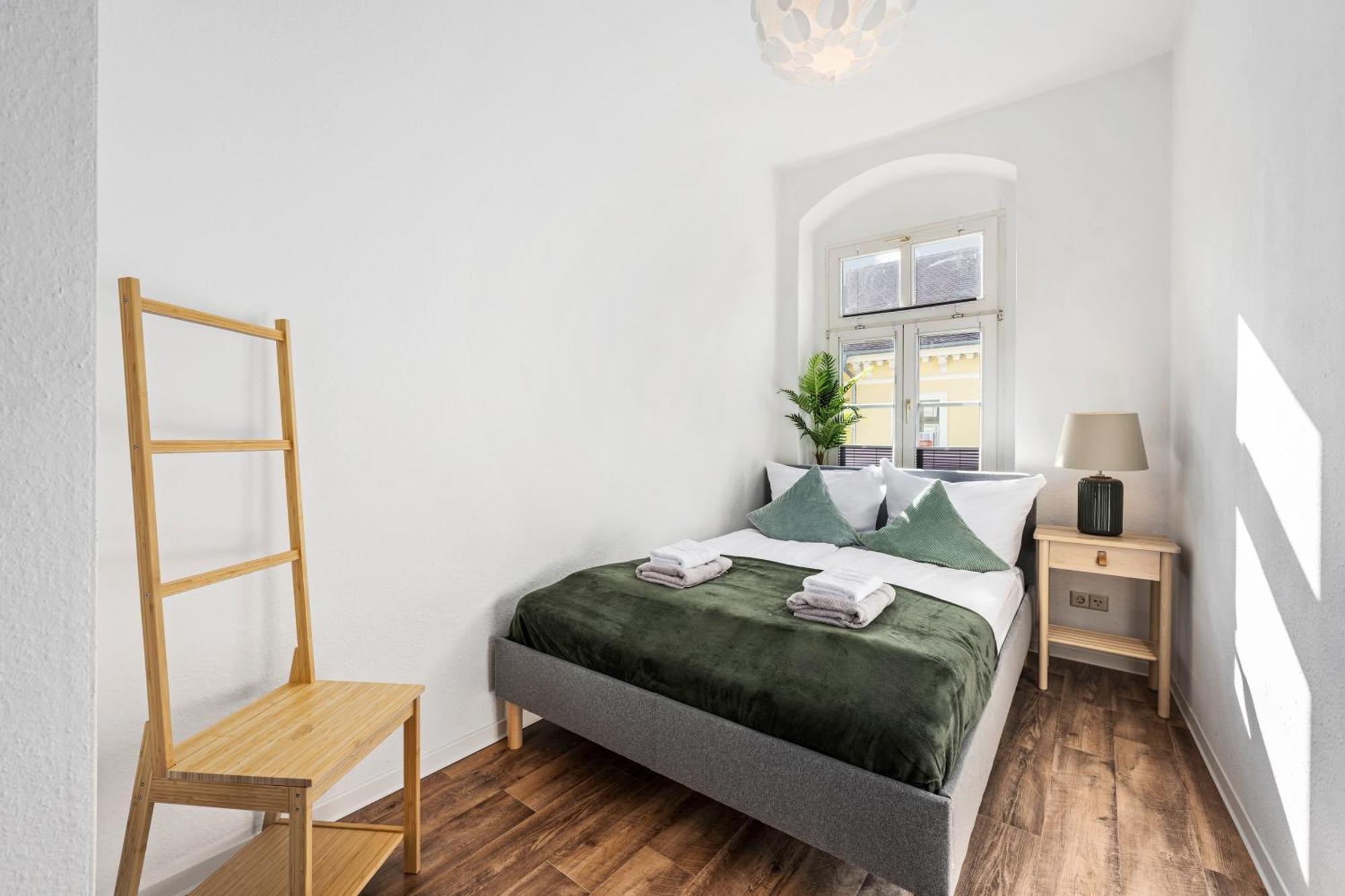 Schoene Altstadt Ferienwohnung Gruppen Familien Parkplatz Meißen Buitenkant foto